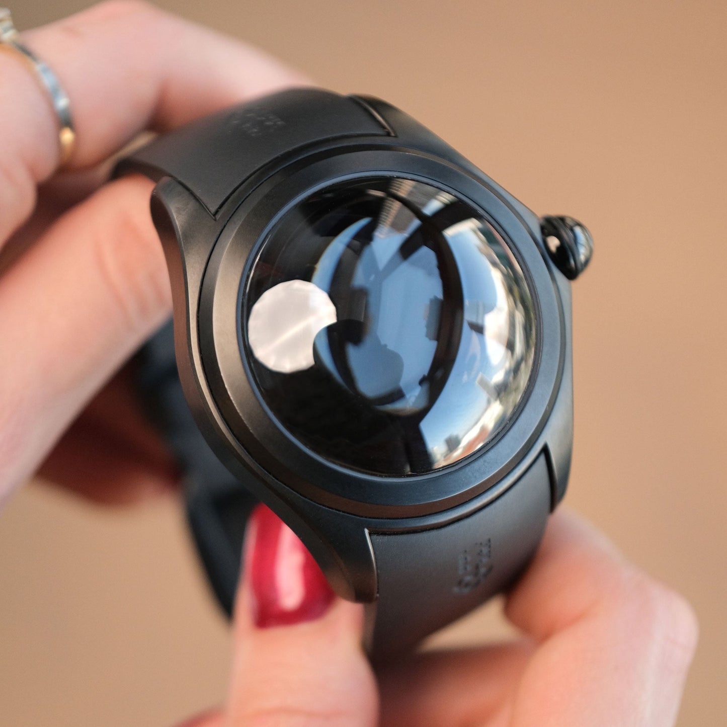 Corum Bubble Disconnected 47 PVD de 2020